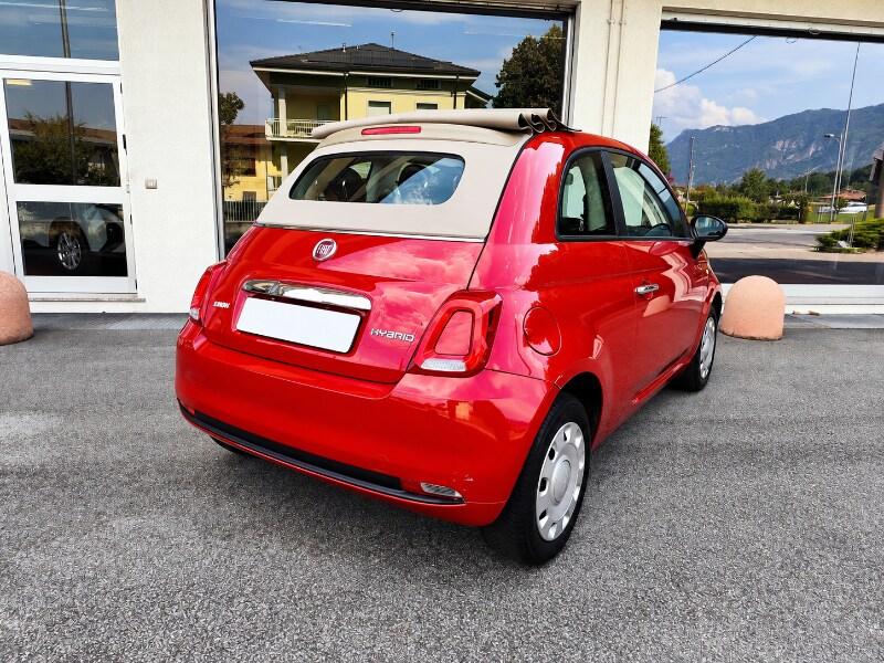 FIAT 500 (2015-2024) 500 C 1.0 Hybrid Red