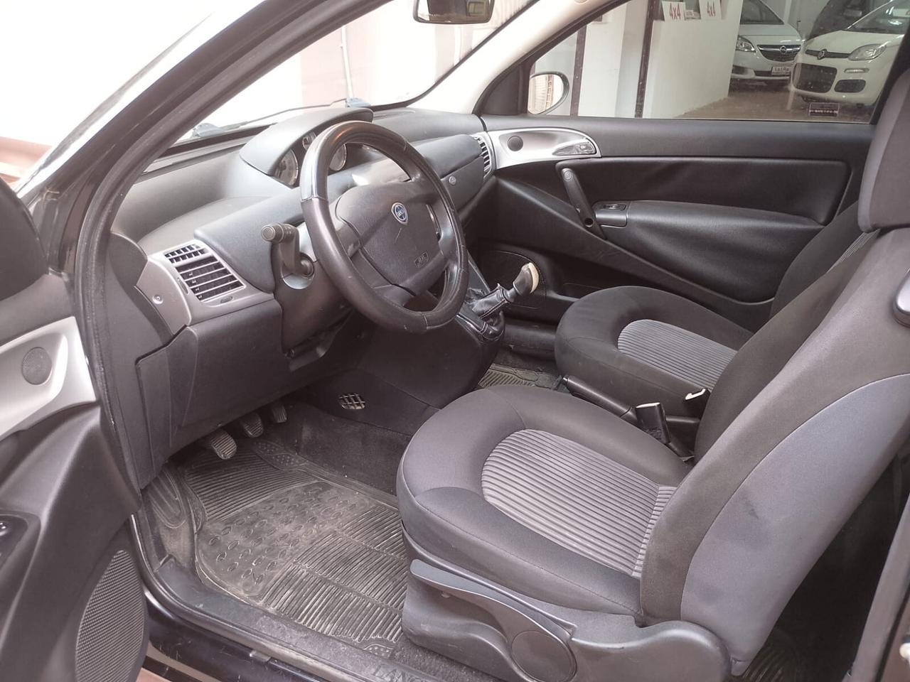 Lancia Ypsilon 1.2 - 2009