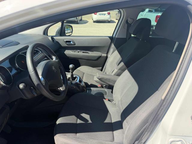 PEUGEOT 5008 1.6 HDi 115CV Allure senza nessun lavoro da fare