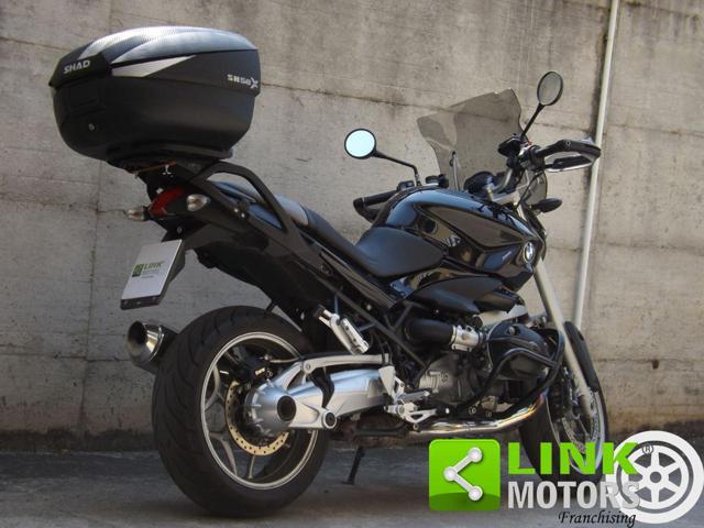 BMW R 1200 R anno 2008 con valigie laterali BMW originali