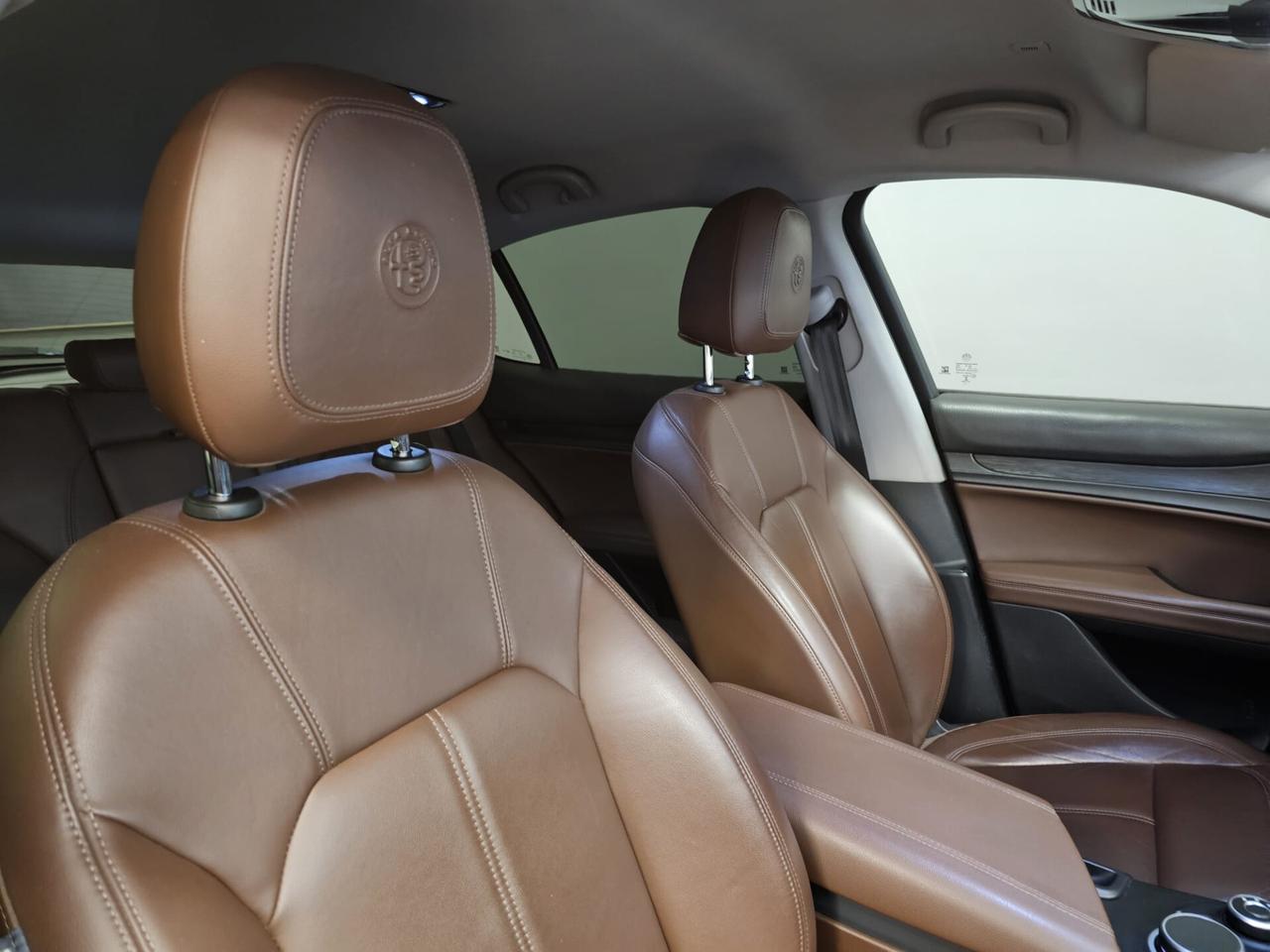 Alfa Romeo Stelvio 2.9 Bi-Turbo V6 510 CV AT8 Quadrifoglio