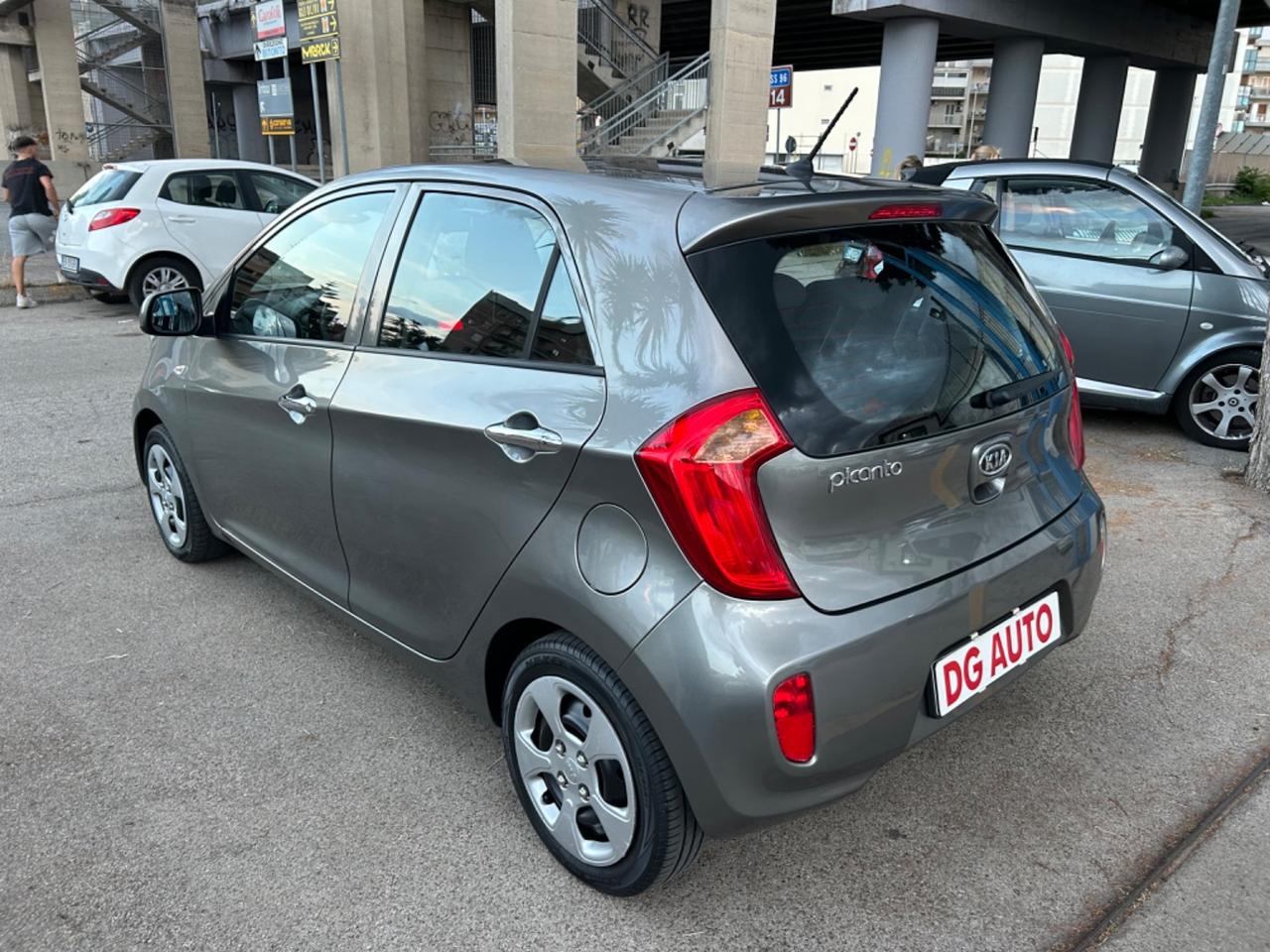 Kia Picanto 1.0 benzina 70 cavalli 2012