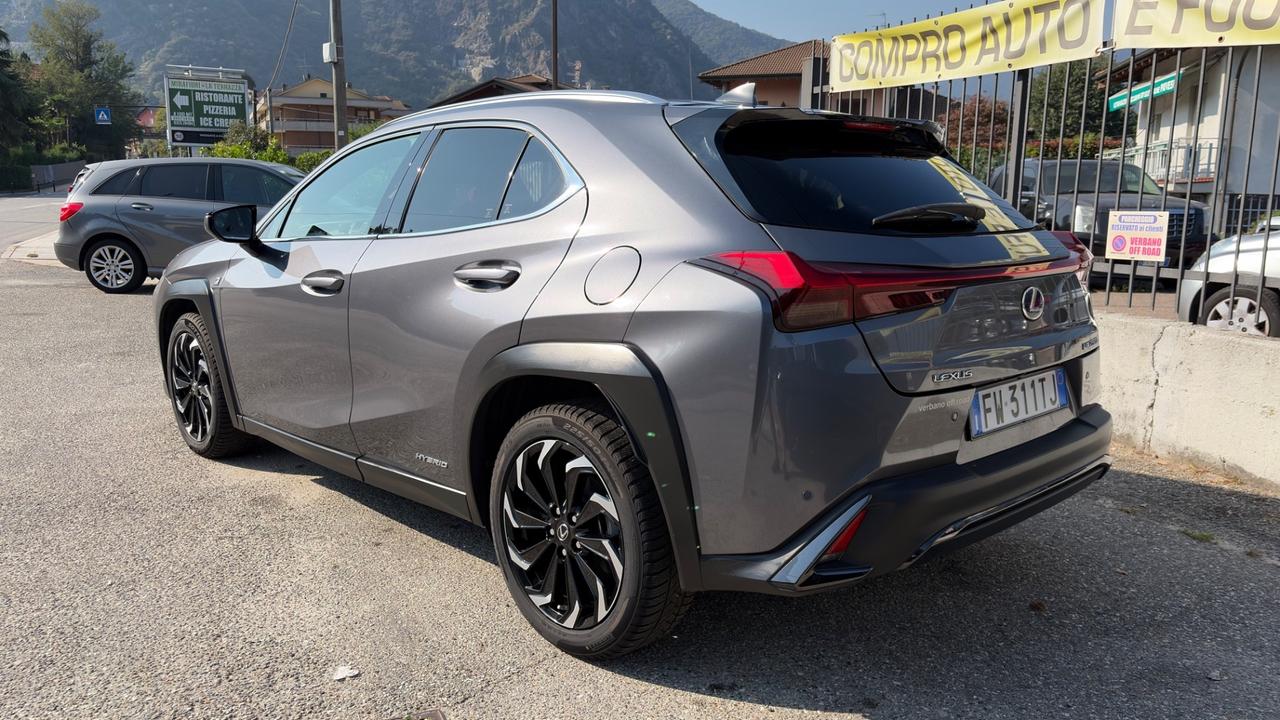 Lexus UX 250h ***** F-SPORT ****** 4WD ******* 4X4 *******