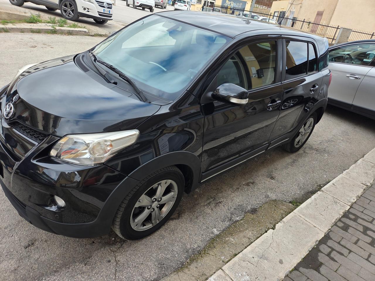 TOYOTA URBAN CRUISER 4X4 INSERIBILE KM CERTIF