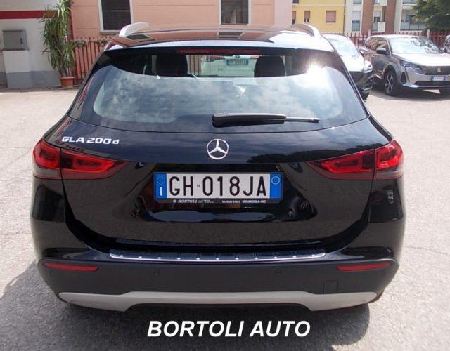 MERCEDES-BENZ GLA 200 d 57.000 KM AUTOMATICA BUSINESS EXTRA
