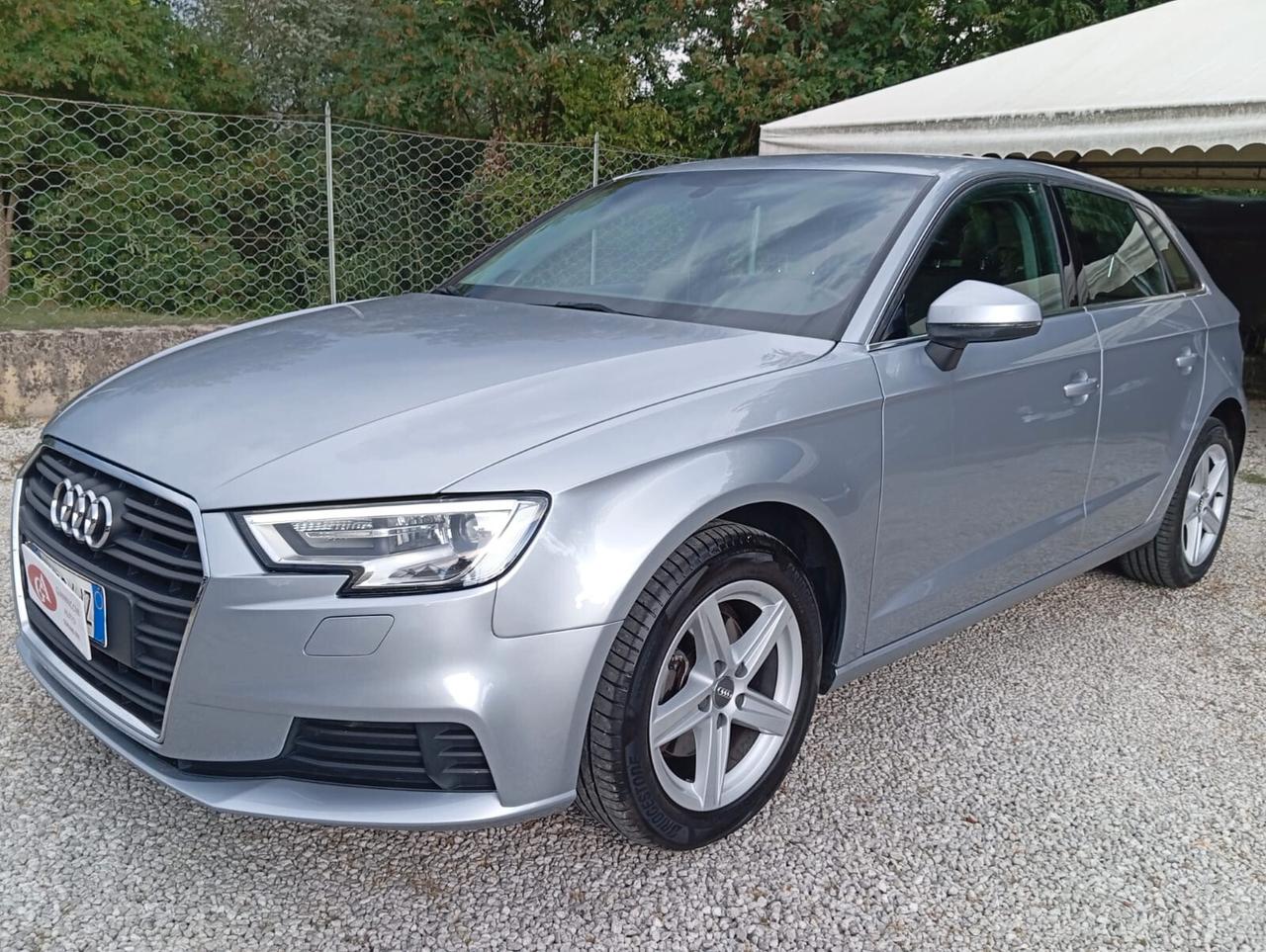 Audi A3 1.6 TDI 116 CV S tronic Business unipro km 98000