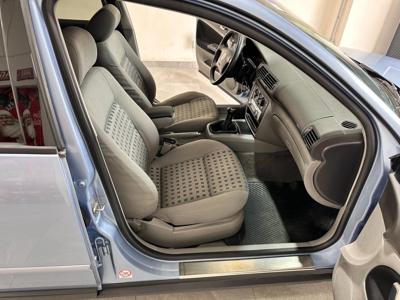 Volkswagen Passat 1.9 TDI 115cv UNICO PROP. - PERF