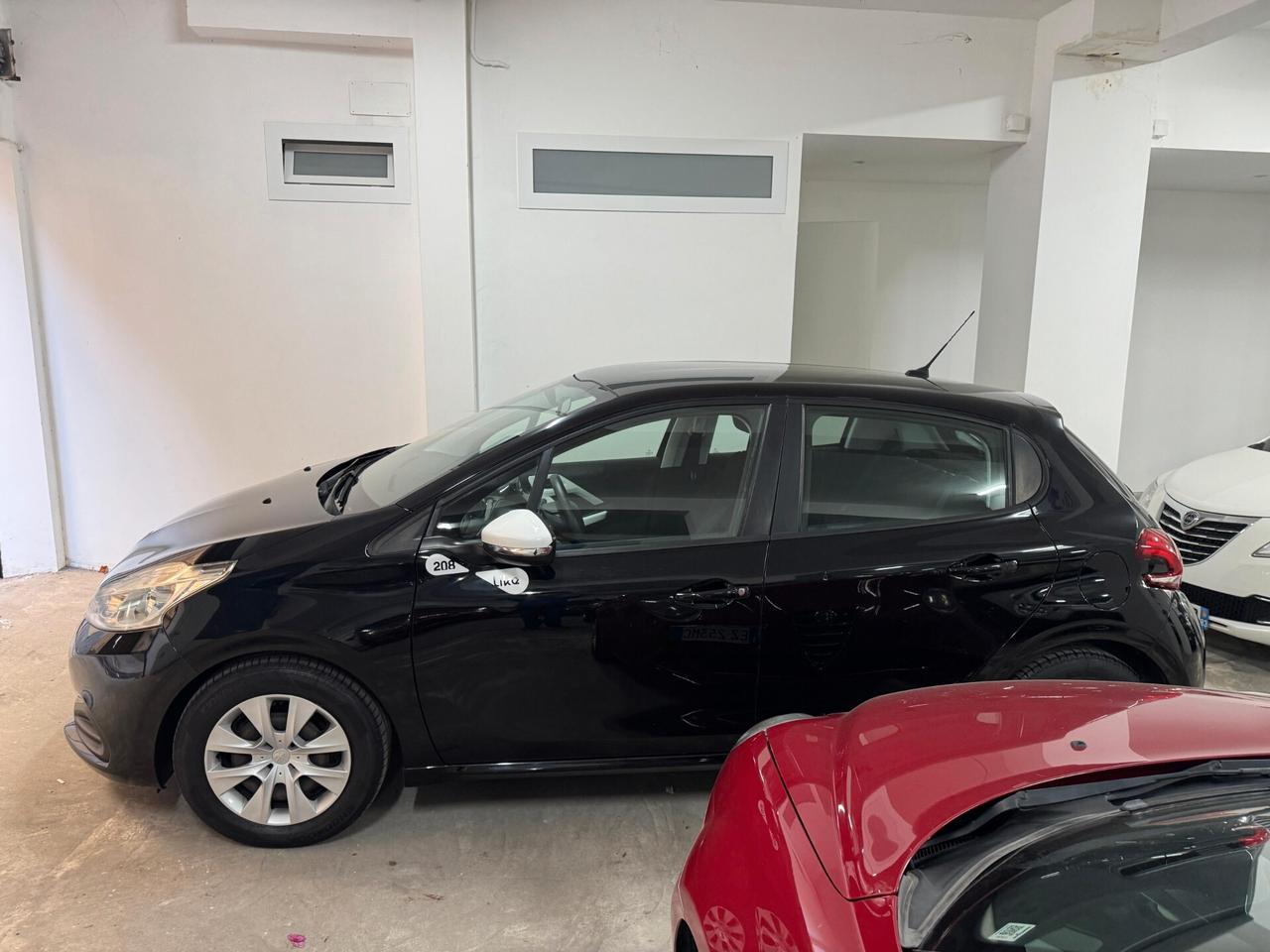 Peugeot 208 1.0 Like Neopatentati – Km Certificati – Garanzia 12 Mesi