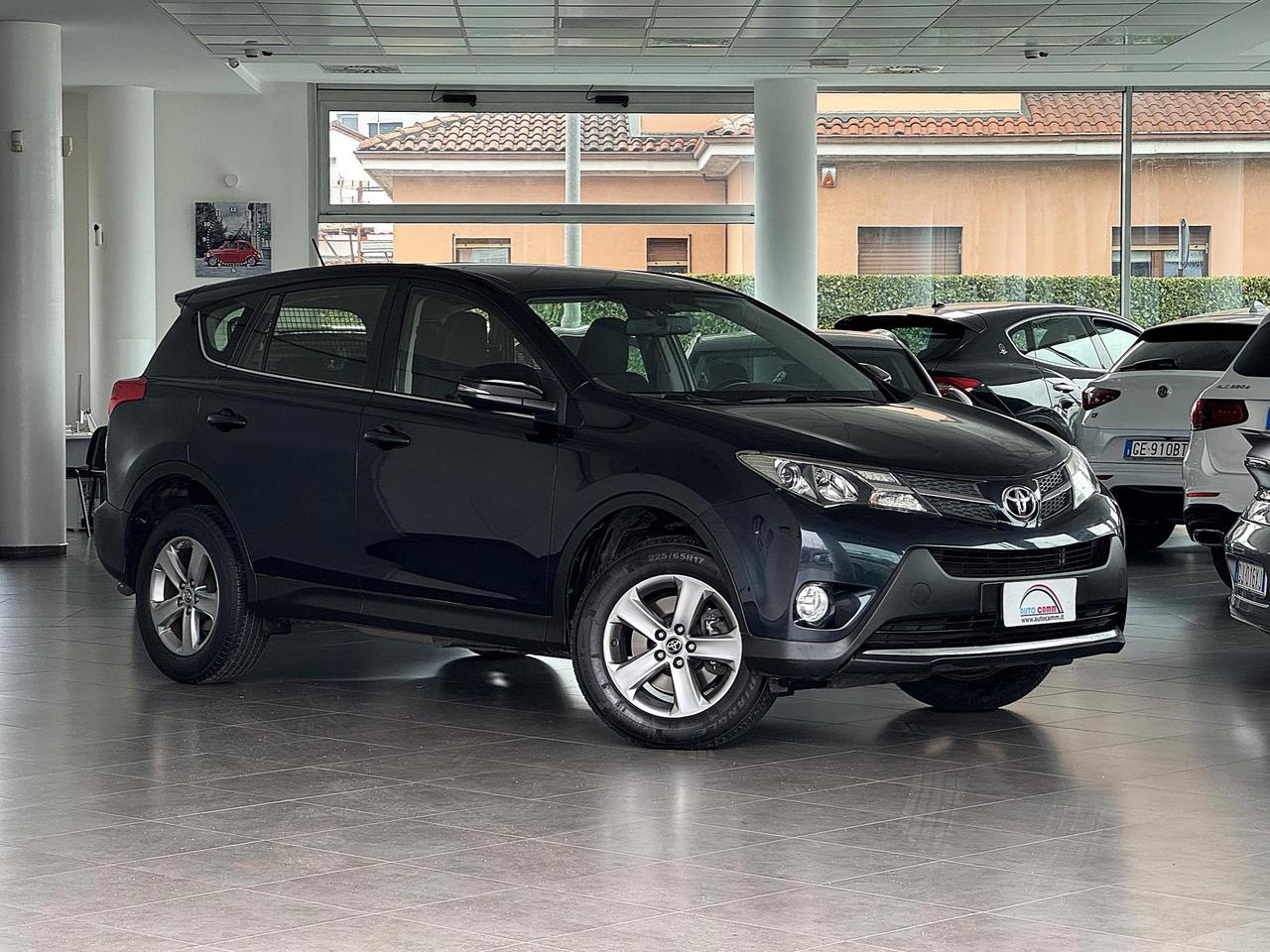 Toyota RAV4 2.0 d-4d Active 2wd 124cv mt