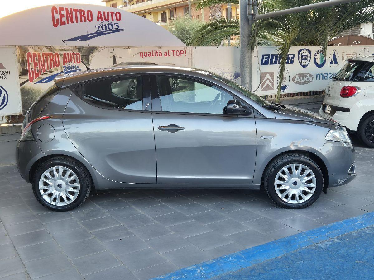 LANCIA - Ypsilon - 1.2 69 CV 5 porte GPL Ecochic Platinum