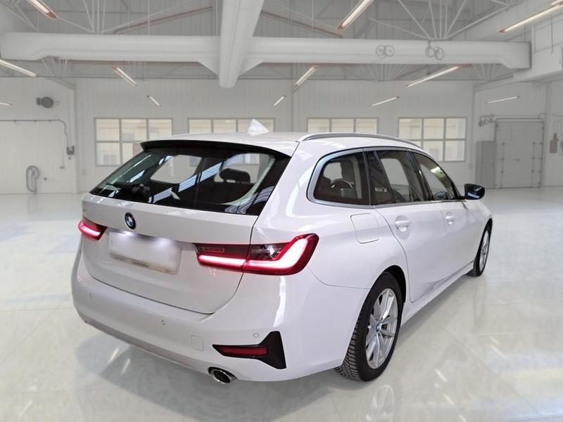 BMW 320 xDrive 48V Business Advantage Touring aut