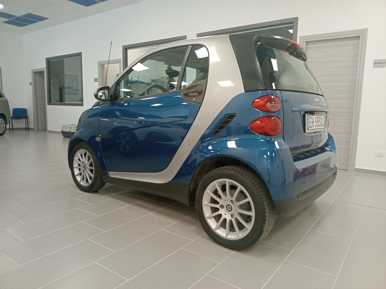 Smart ForTwo 1000 52 kW MHD coupé passion