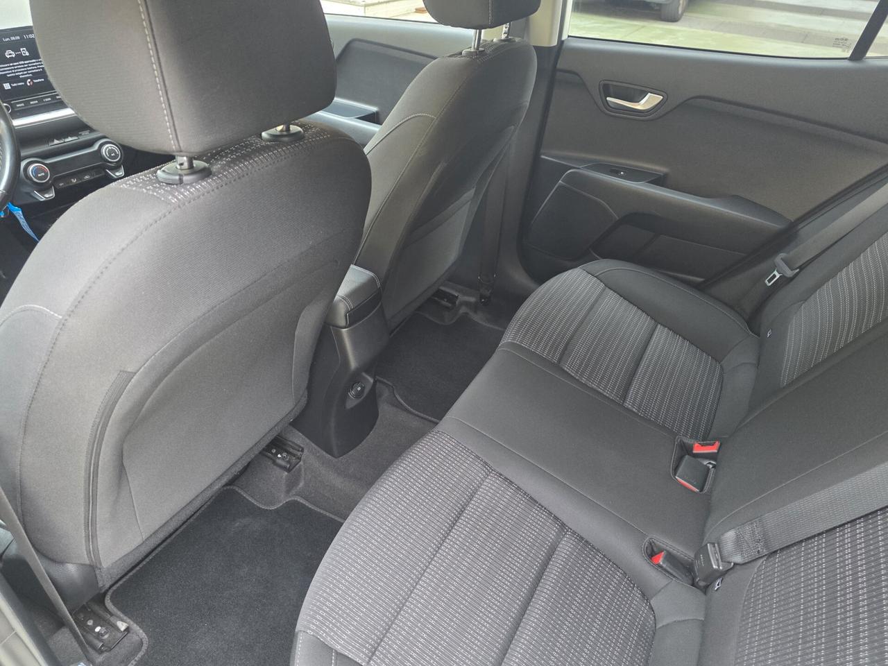 Kia Stonic 1.0 T-GDi 100cv hybrid GT Line