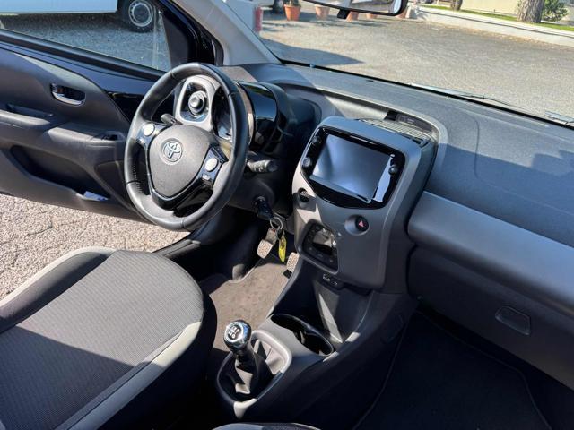 TOYOTA Aygo Connect 1.0 VVT-i 72 CV 5 porte x-cool RETROCAMERA