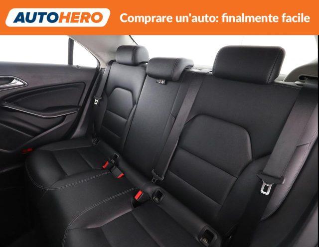 MERCEDES-BENZ CLA 180 d Automatic Business