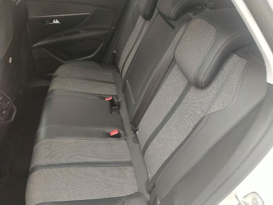 Peugeot 3008 BlueHDi 130 S&S Allure