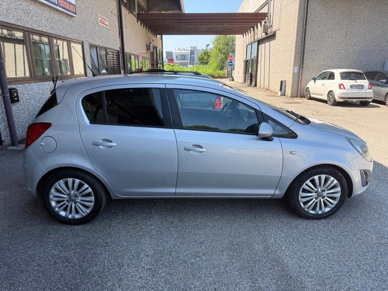 Opel Corsa 1.2 85CV 5 porte GPL-TECH Edition