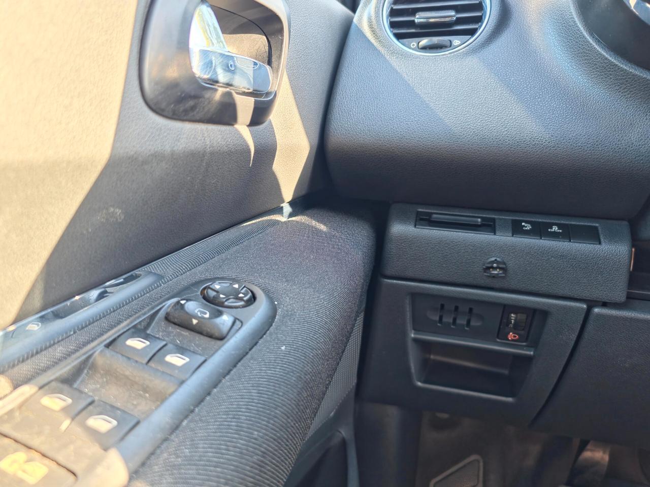 Peugeot 5008 2.0 HDi 150CV Business 2010-E5B Manuale 7Posti