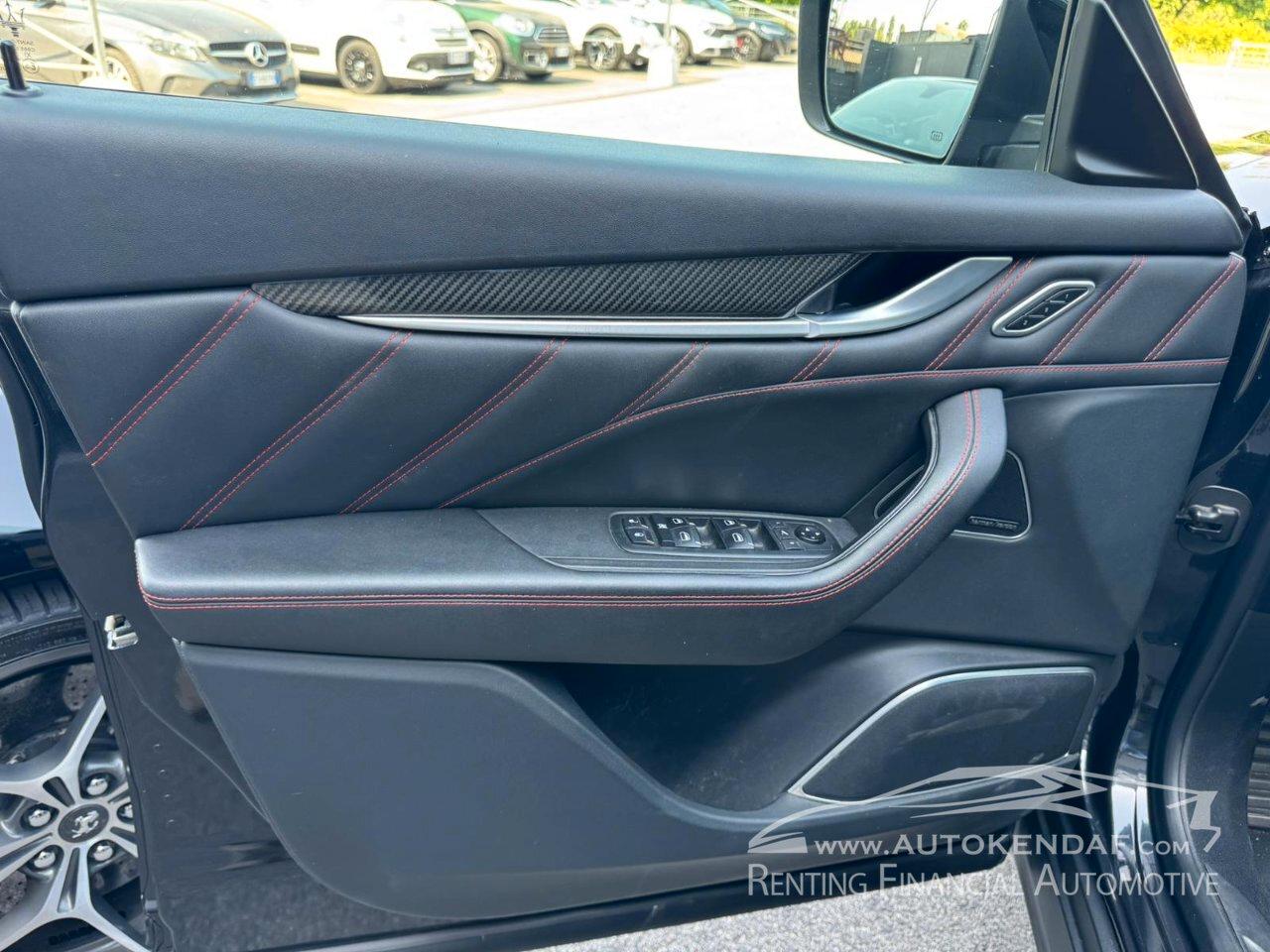 Maserati Levante 3.8 V8 Trofeo 580cv auto