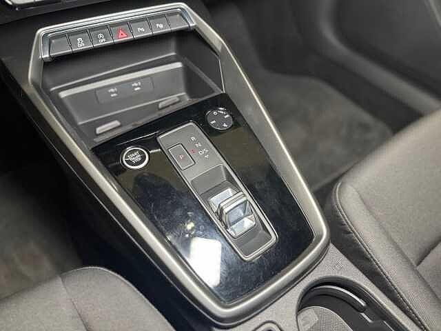 Audi A3 SPB 30 g-tron S tronic Business Advanced