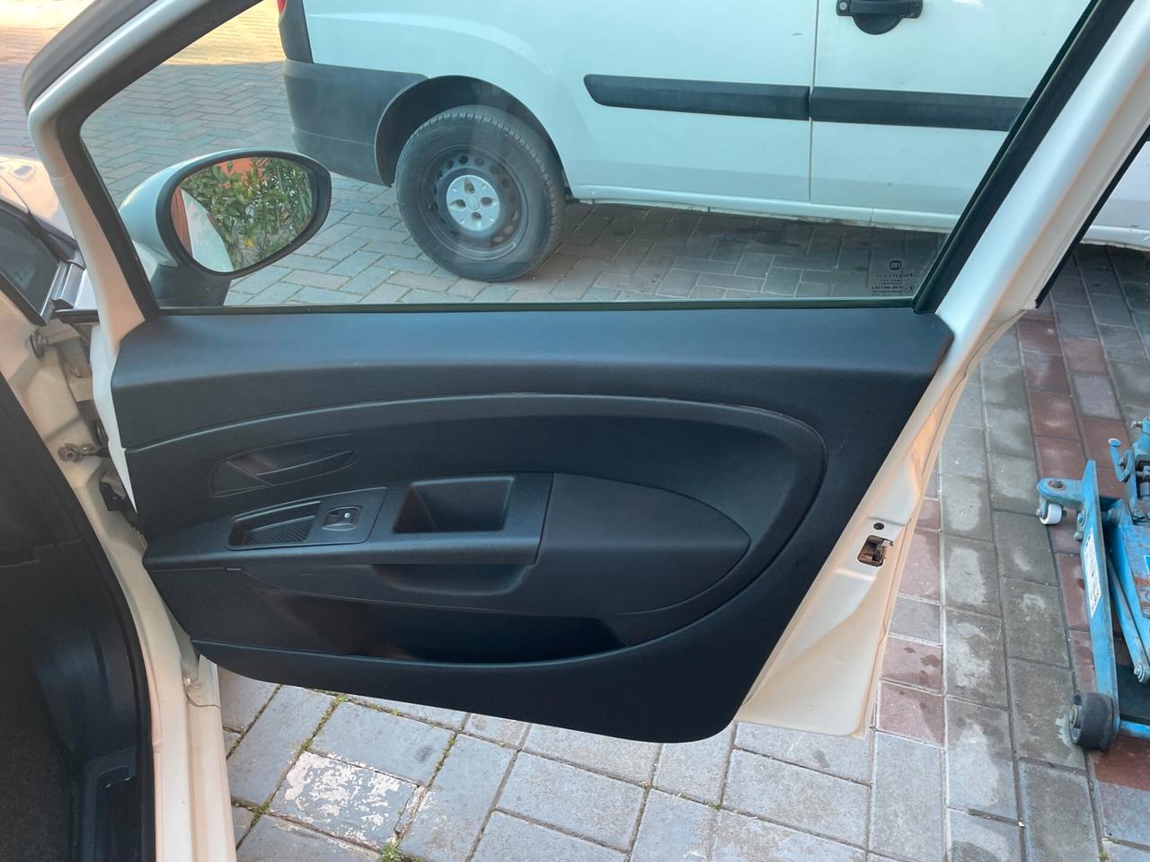FIAT PUNTO EVO 1,4 GPL