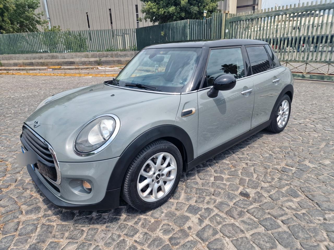 Mini 1.5 Cooper D cambio automatico