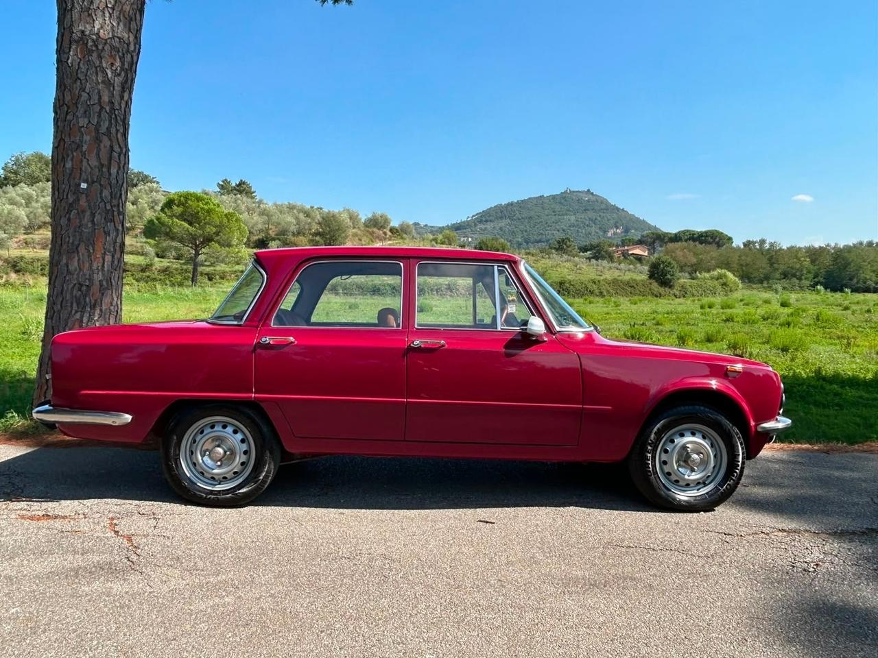 Alfa Romeo Giulia Nuova Super 1300 - 1974
