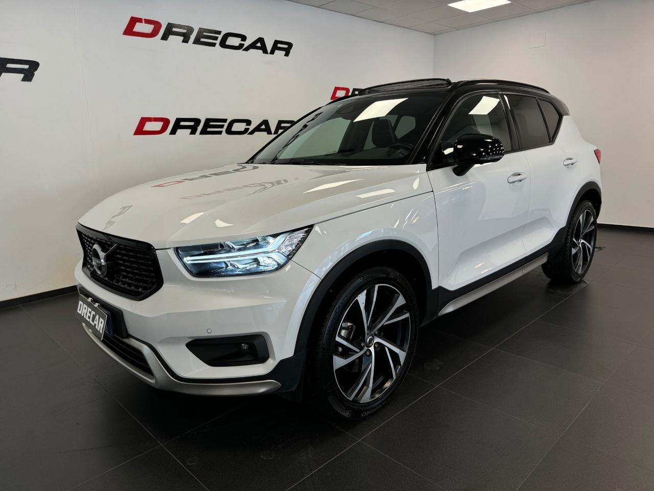 Volvo XC40 D4 AWD Geartronic R-design 20" TETTO CAMERA 360