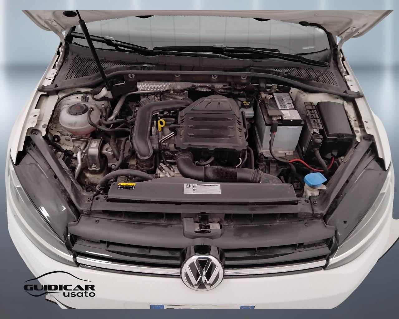 VOLKSWAGEN Golf VII 2017 5p - Golf 5p 1.0 tsi Trendline 85cv