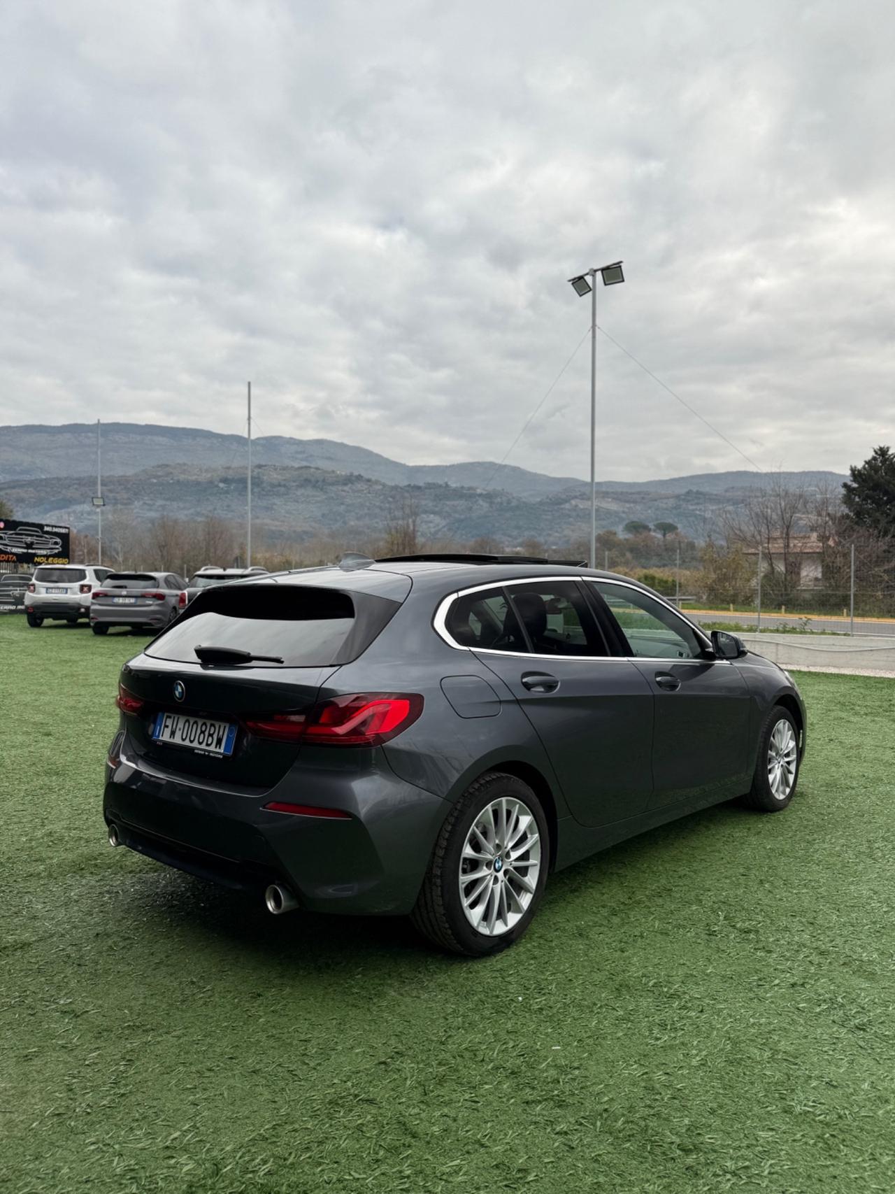 Bmw 118 118d 5p. Msport TETTO APRIBILE