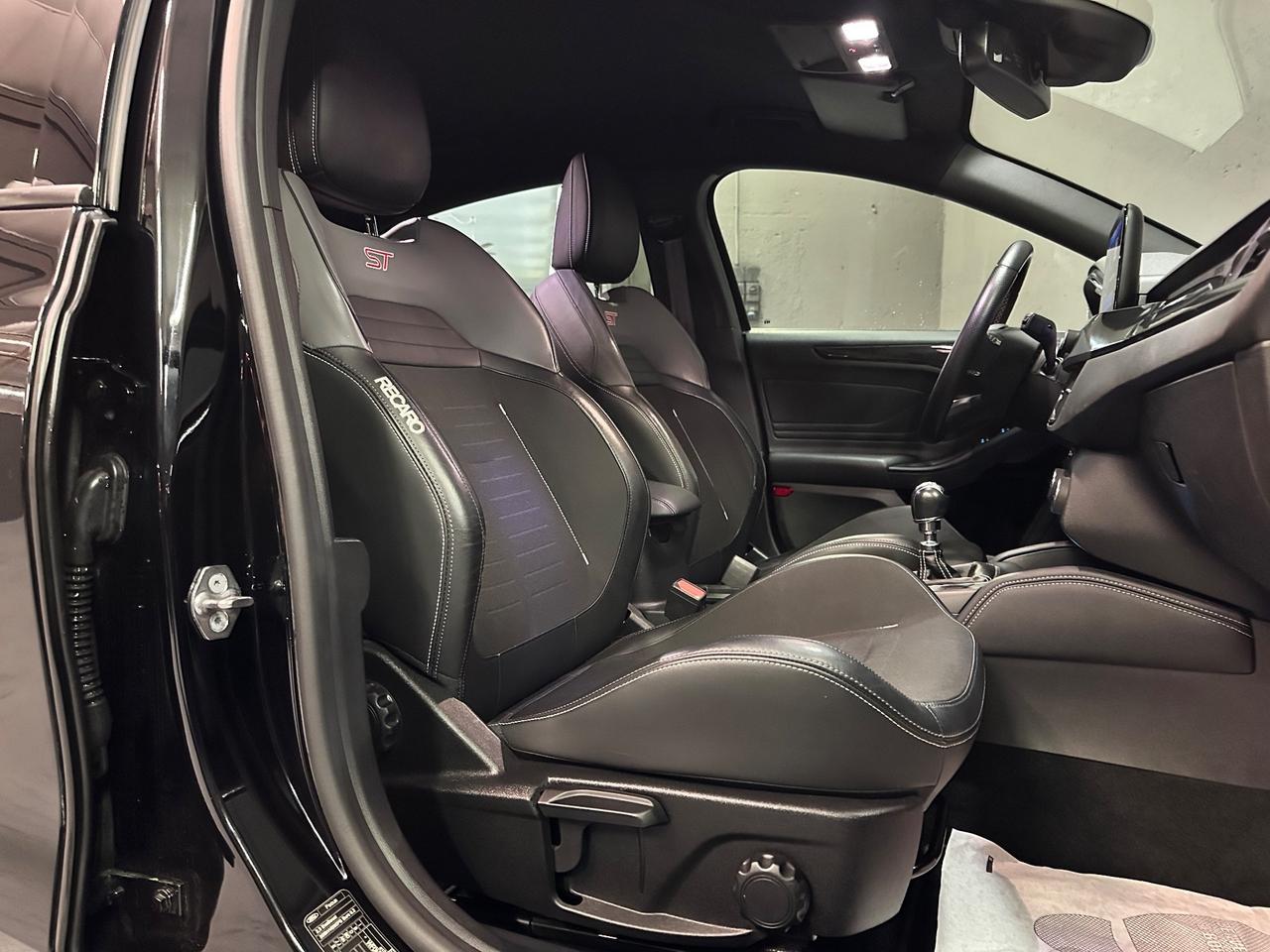 Ford Focus 2.3 EcoBoost 280 CV 5p. ST