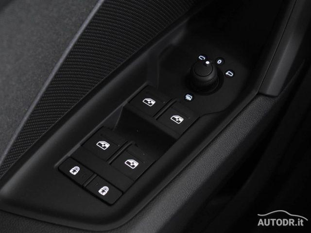 AUDI A3 SPB 30 g-tron S-tronic S-Line MATRIX, NAVI, RETROC