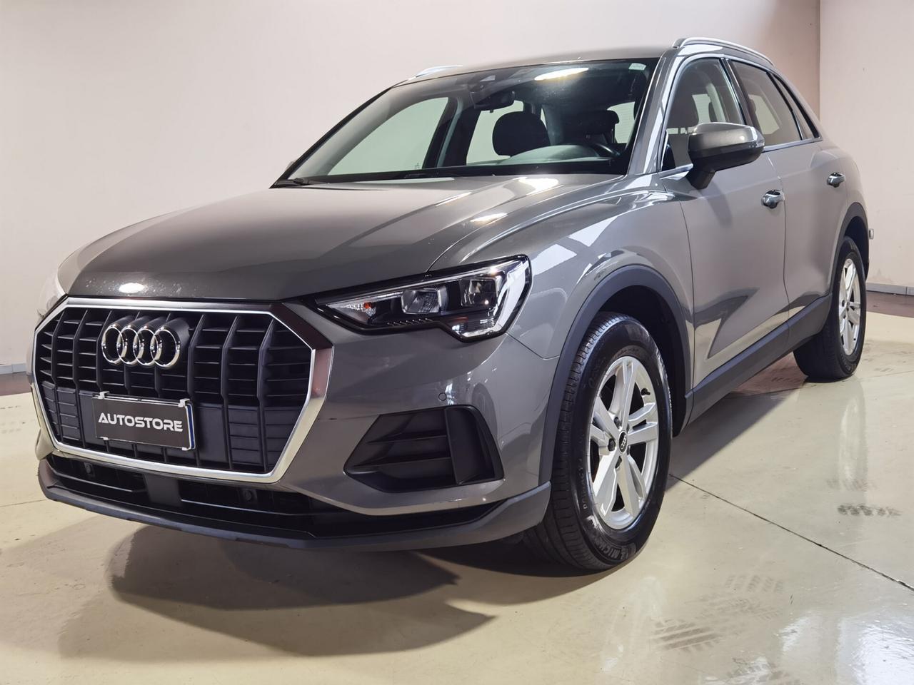 Audi Q3 35 TDI S tronic Business Sport