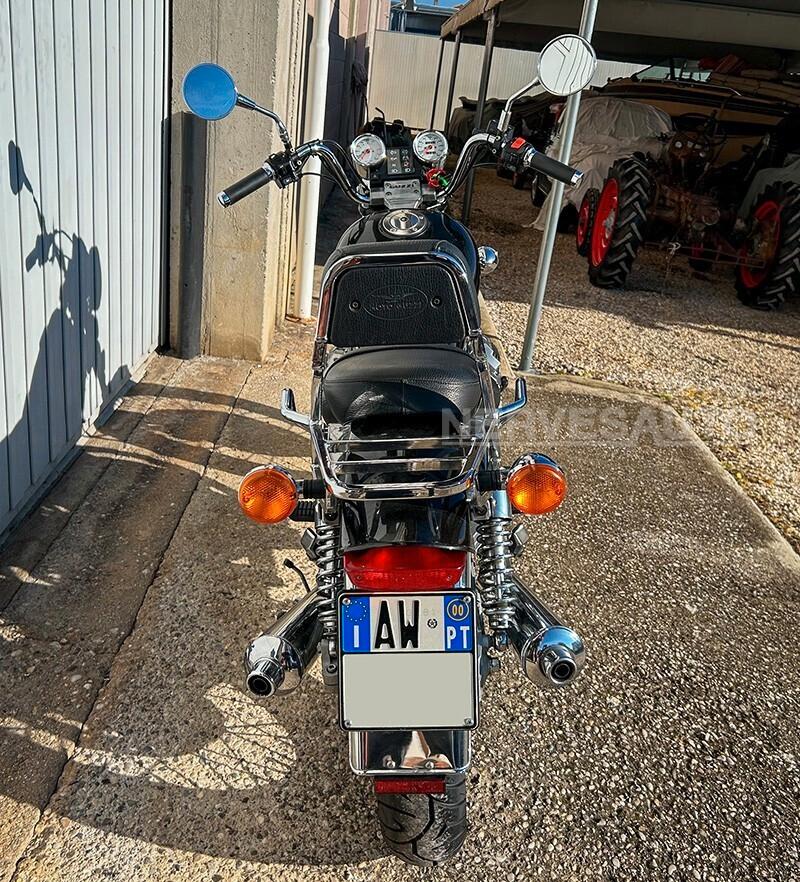 Moto Guzzi Nevada 750