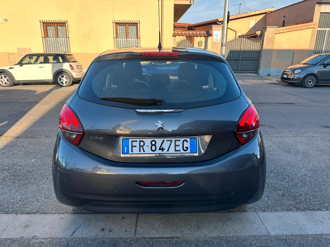 Peugeot 208 PureTech 82 5 porte Allure