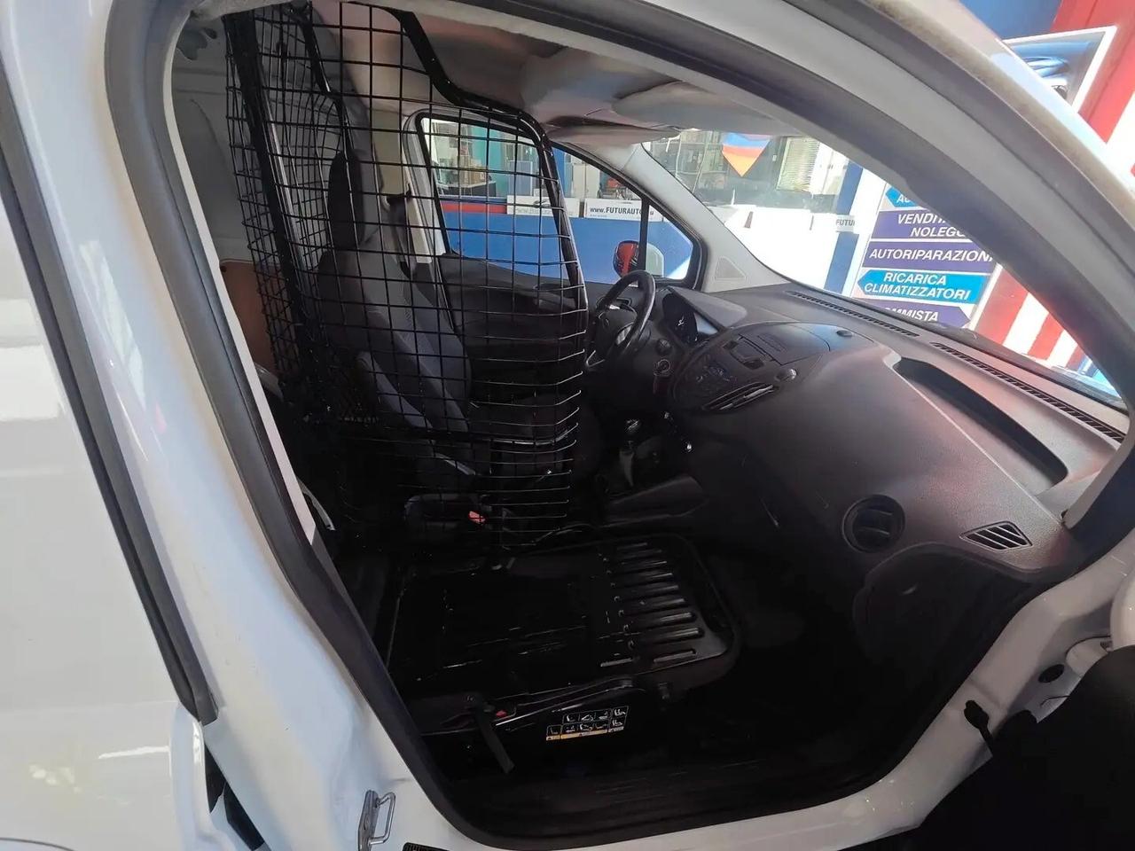 Ford Transit Courier 1.5 TDCi 95CV Van Entry