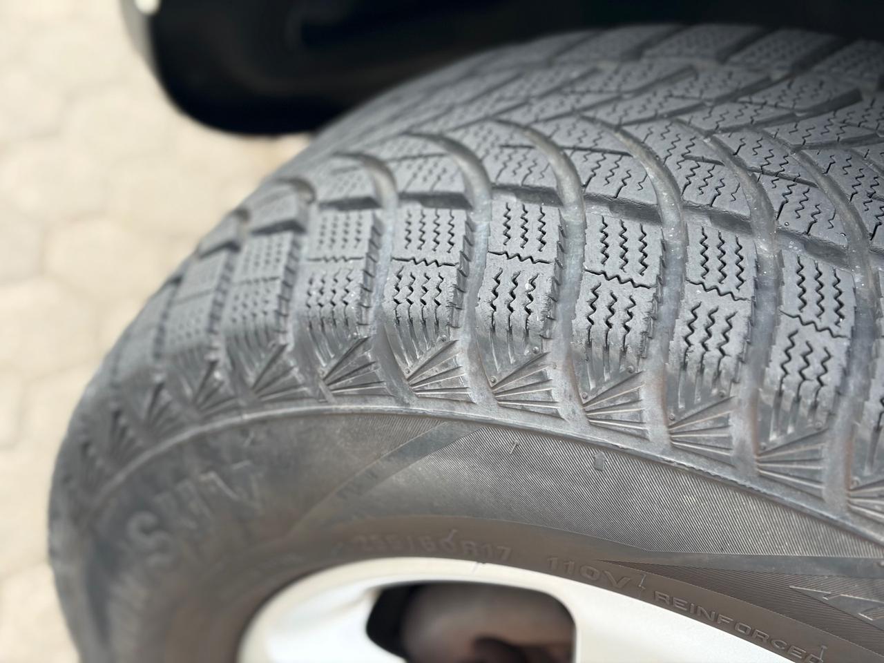 Volkswagen Touareg 2.5 TDI 174CV 4x4 - 2009 MANUALE