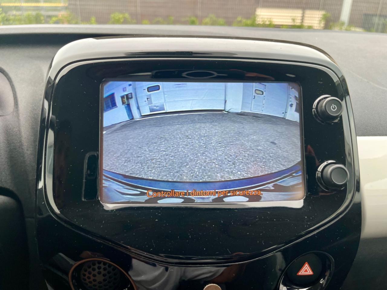 Toyota Aygo 1.0benz 2015 163.000km neopatentati