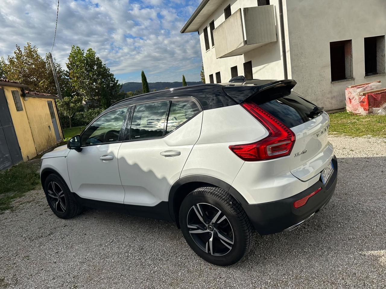 Volvo XC40 D3 AWD Geartronic R-DESIGN