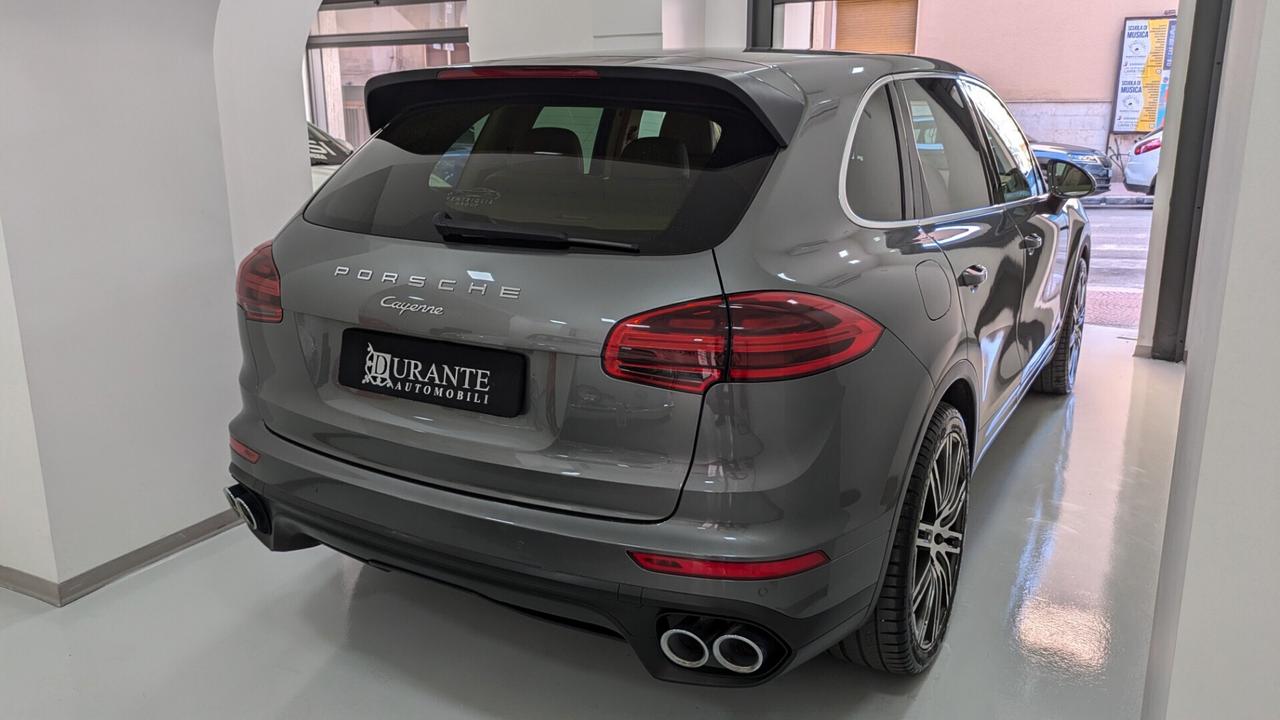 Porsche Cayenne 3.0 Diesel solo 139.000km