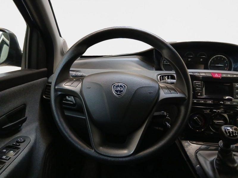 Lancia Ypsilon 1.0 firefly hybrid Silver Plus s&s 70cv