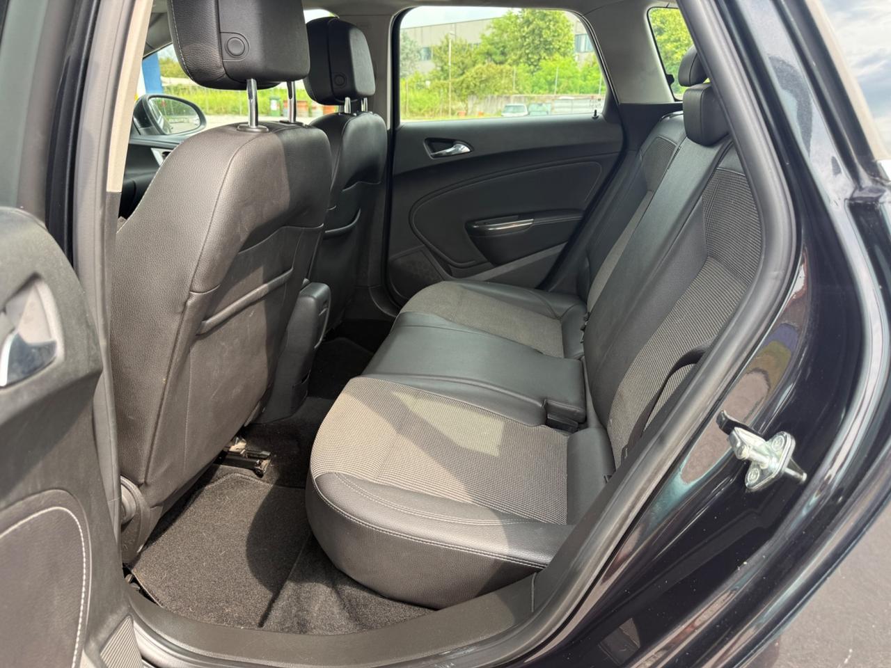 Opel Astra 1.7 CDTI 110CV Sports Tourer Cosmo