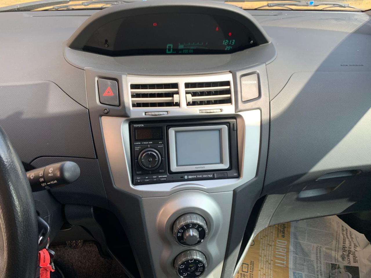 Toyota Yaris 1.4 D-4D 5 porte Navi
