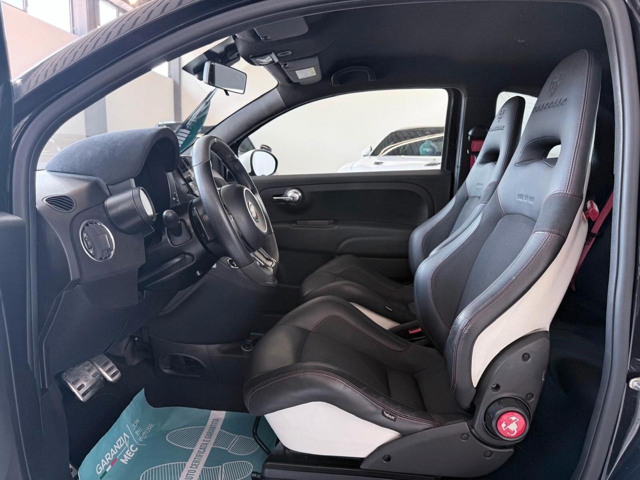 Abarth 695 1.4 t-jet 70th Essesse 180cv auto