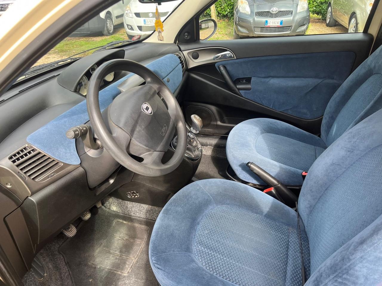 Lancia Y 1.2i cat LS