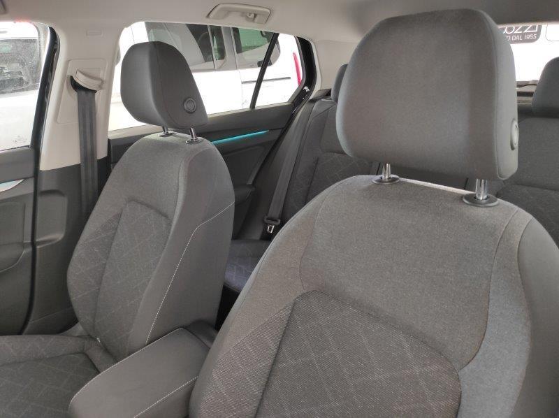 VOLKSWAGEN Golf 8ª serie - Golf 2.0 TDI DSG SCR Life