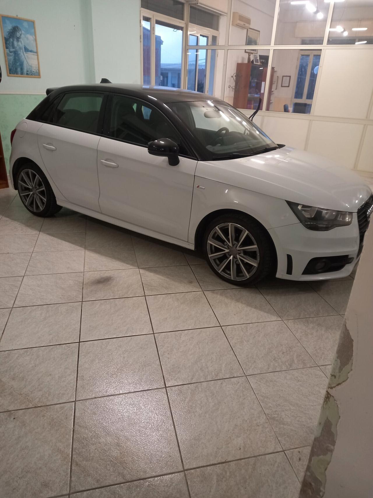 Audi A1 1.6 TDI S tronic Attraction