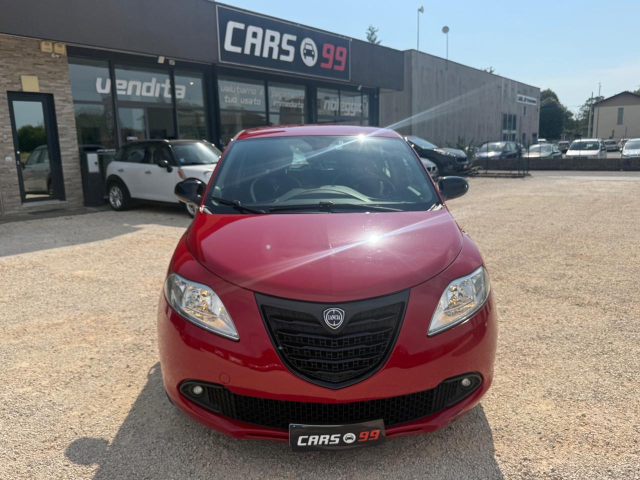 Lancia Ypsilon 1.2 69 CV 5 porte Elefantino