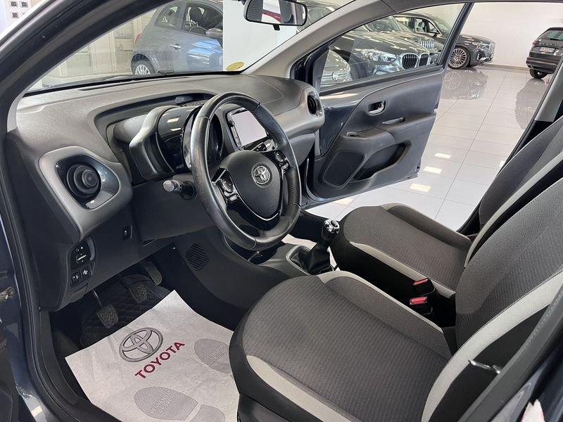 Toyota Aygo Connect 1.0 VVT-i 72 CV 5 porte x-play