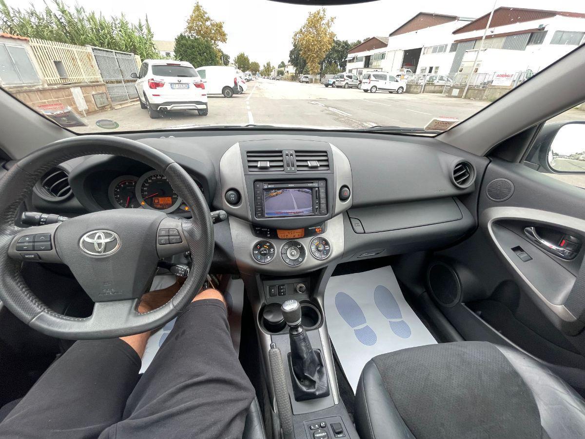 TOYOTA - RAV4 - Crossover 2.2 D-4D 150CV DPF Excl.